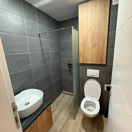 Sophie & Sarah - Hill, Kopaonik