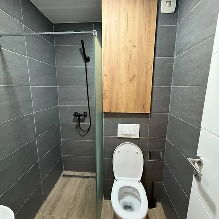 Sophie & Sarah - Hill, Apartment *