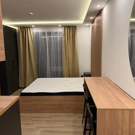 Sophie & Sarah - Hill,