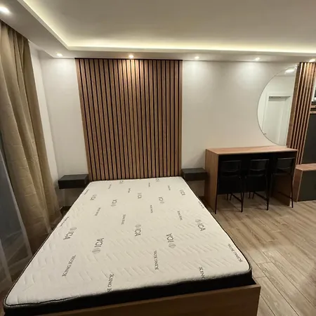 Sophie & Sarah - Hill, Apartment *