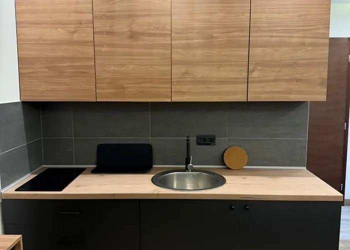 Sophie & Sarah - Hill, Κοπαόνικ