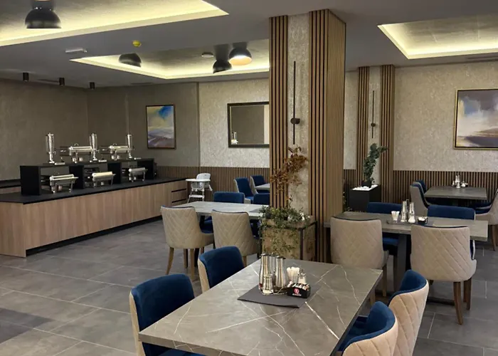 Sophie & Sarah - Hill, * コパオニク